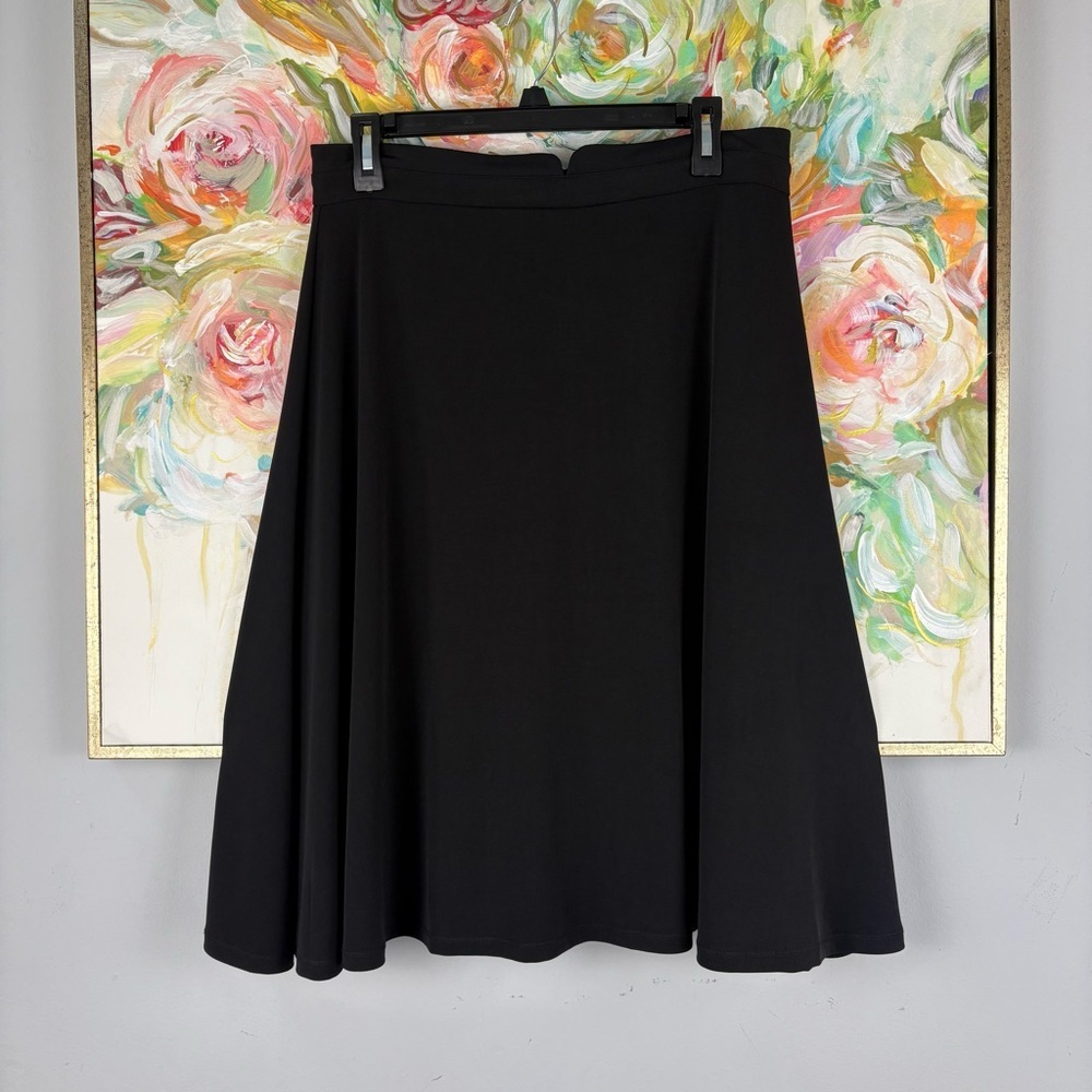 Carmen Marc Valvo Black A-Line Skirt Size 10 Stretch Knee Length